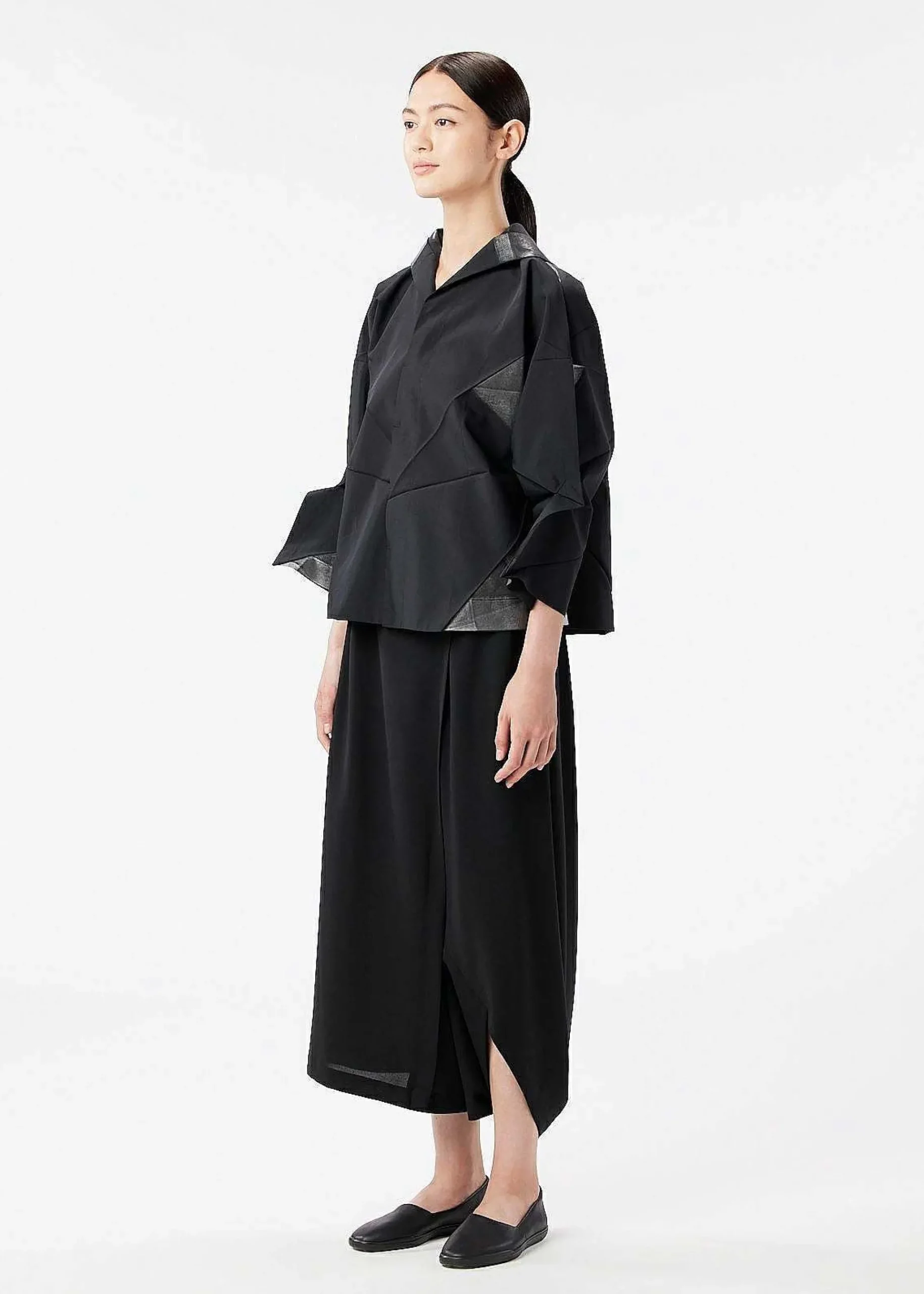 ISSEY MIYAKE 132 5. Standard Outlet