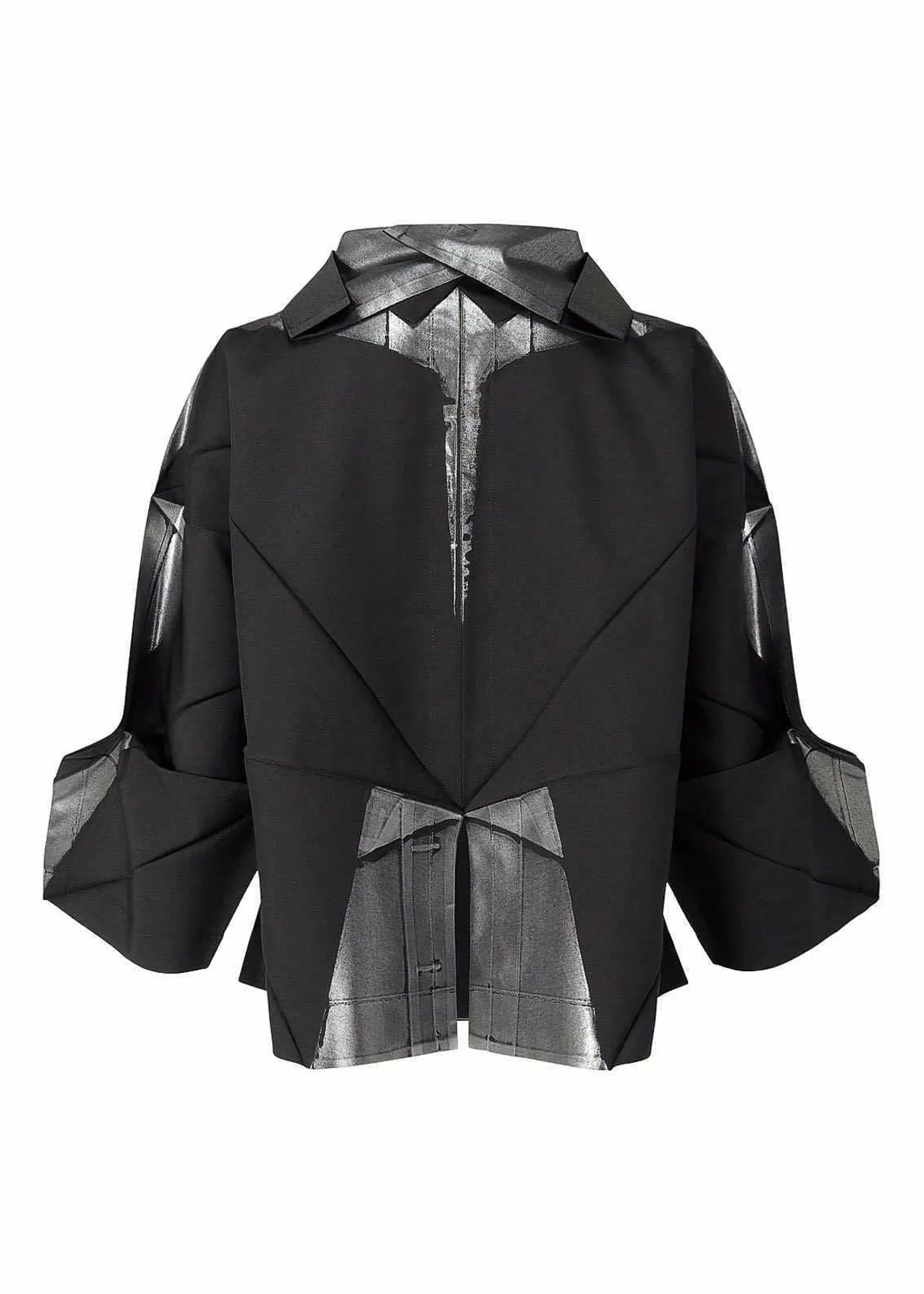 ISSEY MIYAKE 132 5. Standard Outlet