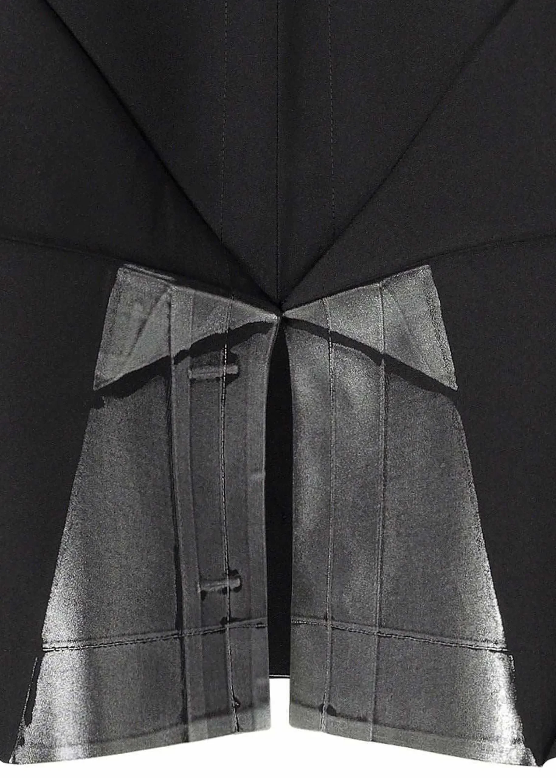 ISSEY MIYAKE 132 5. Standard Outlet