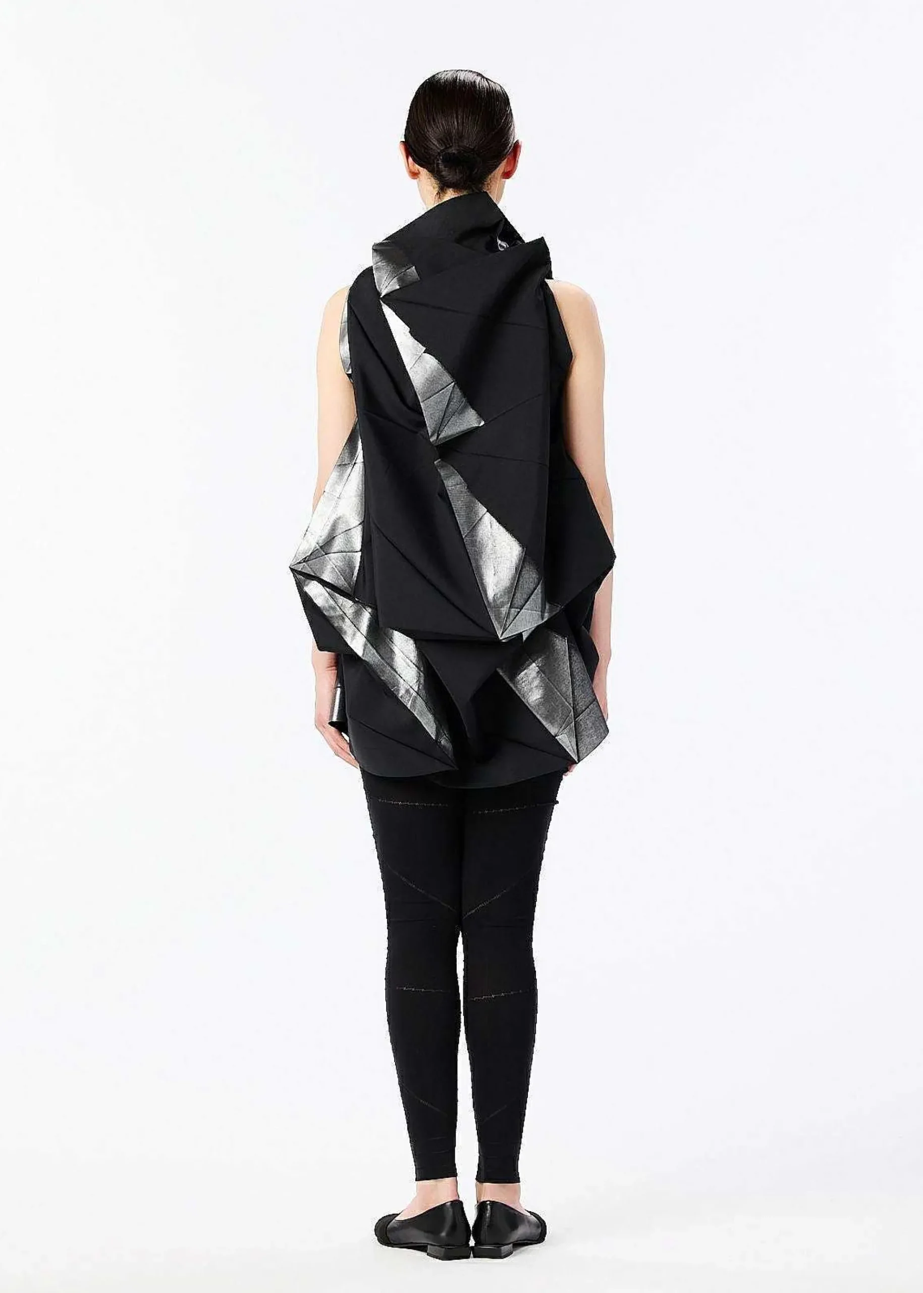 ISSEY MIYAKE 132 5. Standard Sale