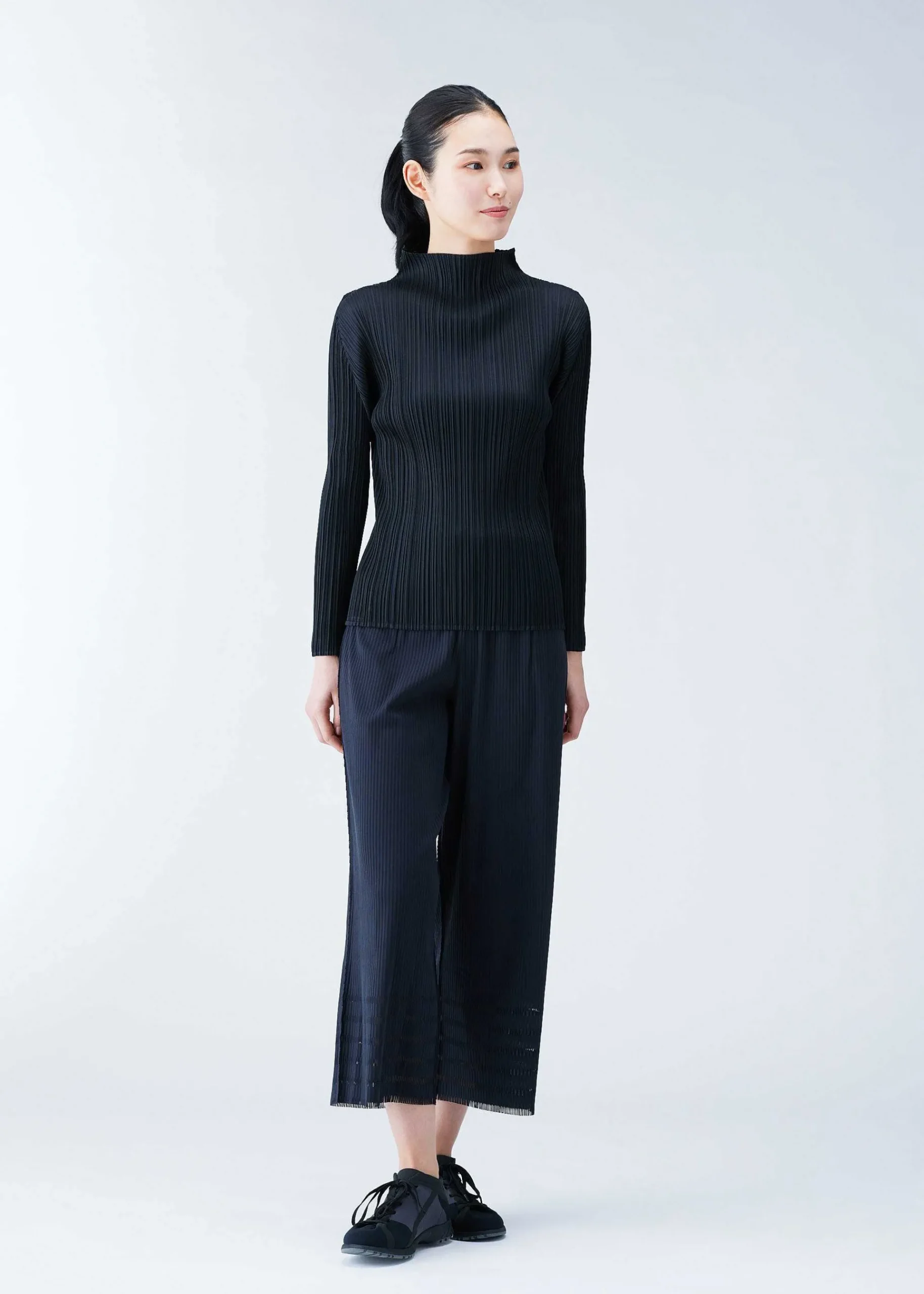 ISSEY MIYAKE A-Poc Basics Black Discount