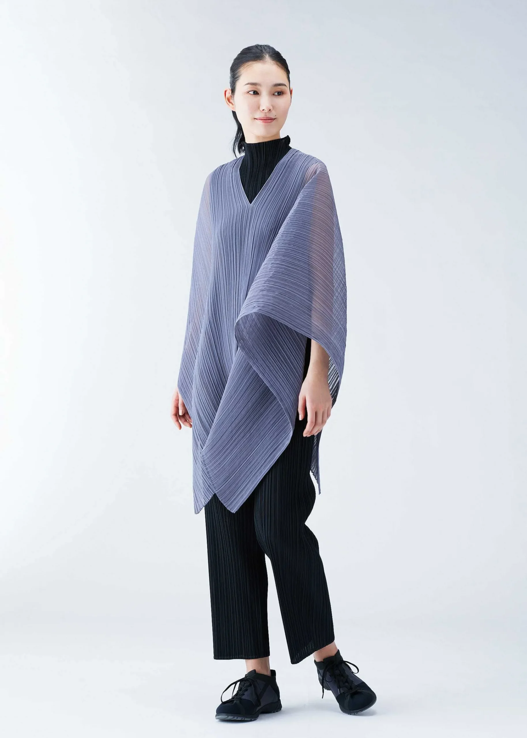 ISSEY MIYAKE Basic Madame-T Small Sale