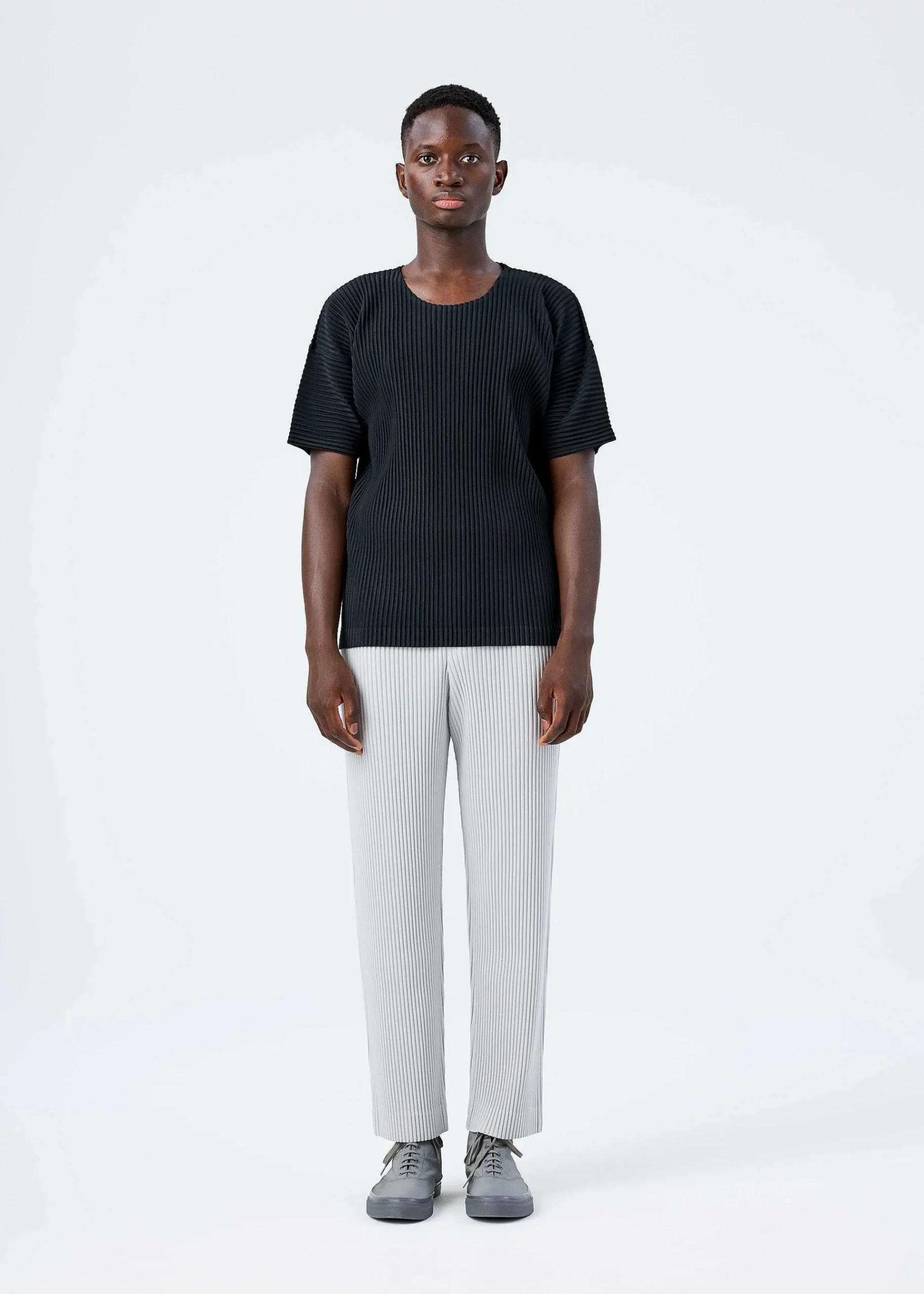ISSEY MIYAKE Basics Discount