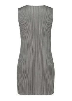 ISSEY MIYAKE Basics Store