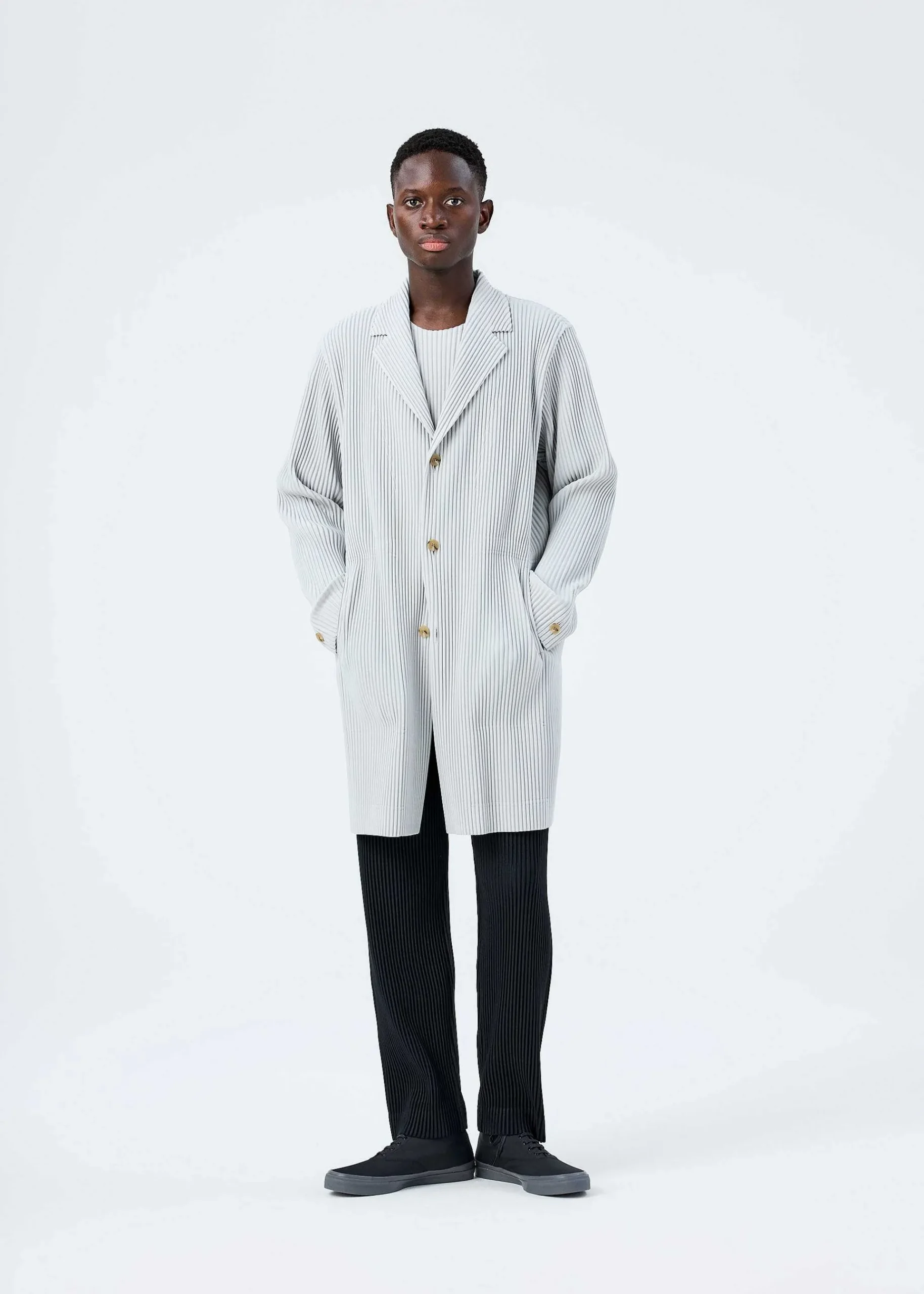 ISSEY MIYAKE Basics Online
