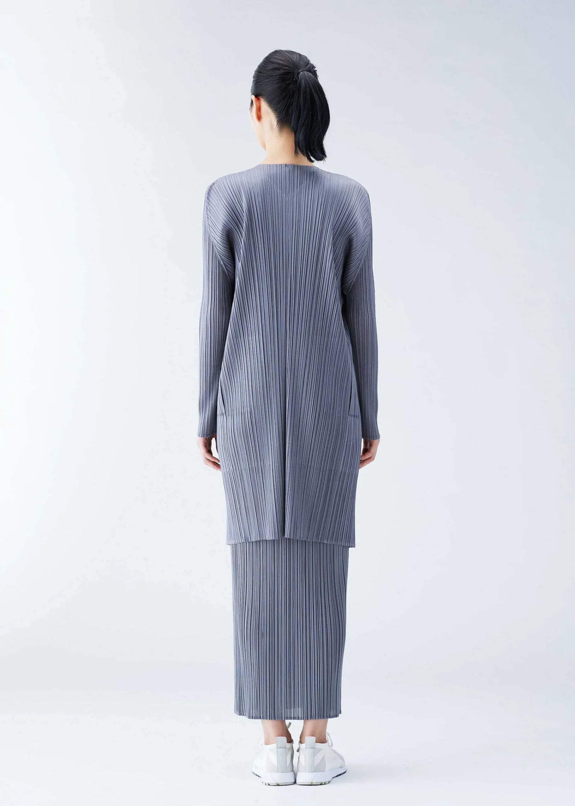 ISSEY MIYAKE Basics Shop