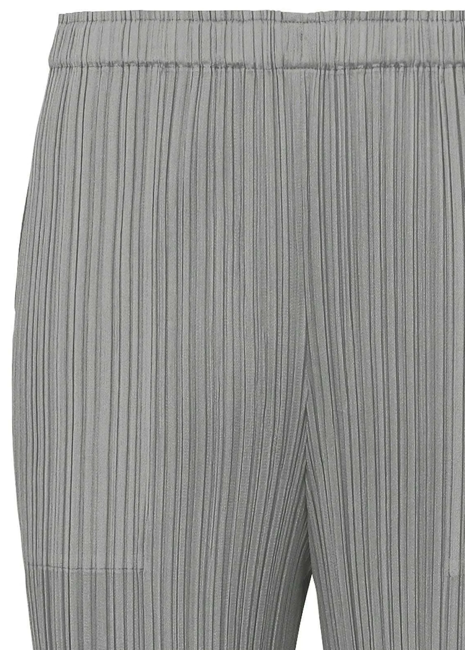 ISSEY MIYAKE Basics Shop