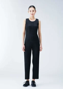 ISSEY MIYAKE Basics Shop