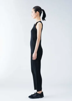 ISSEY MIYAKE Basics Shop