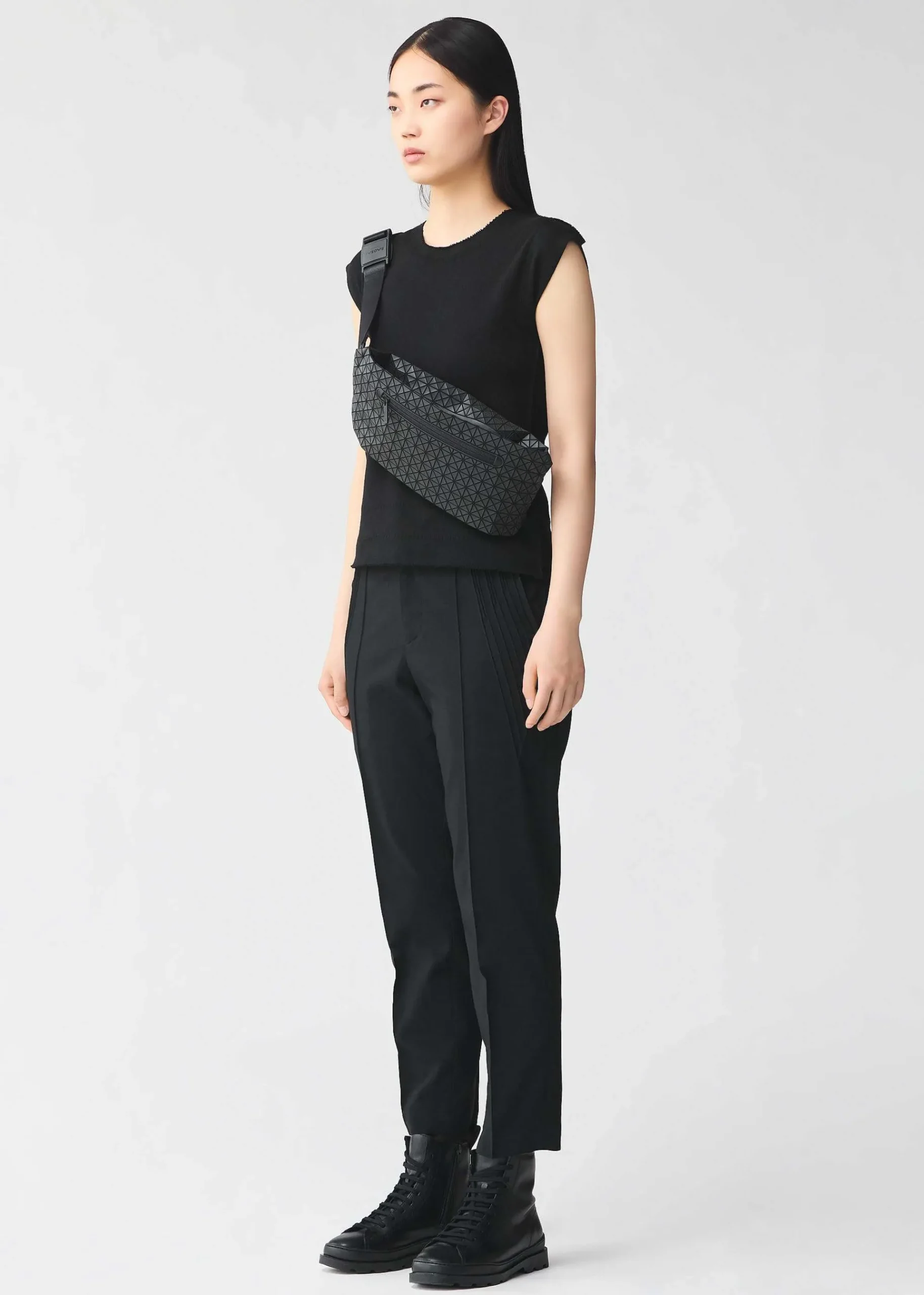 ISSEY MIYAKE Baton Matte Black Online