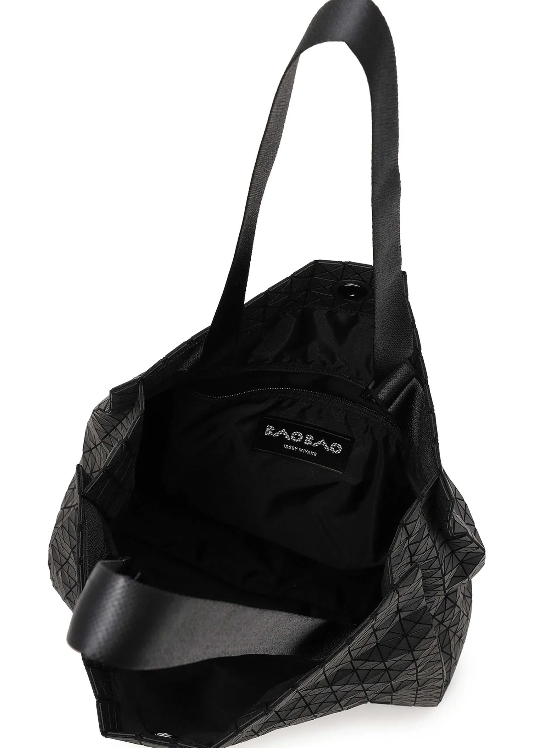 ISSEY MIYAKE Cart S Matte Black Store