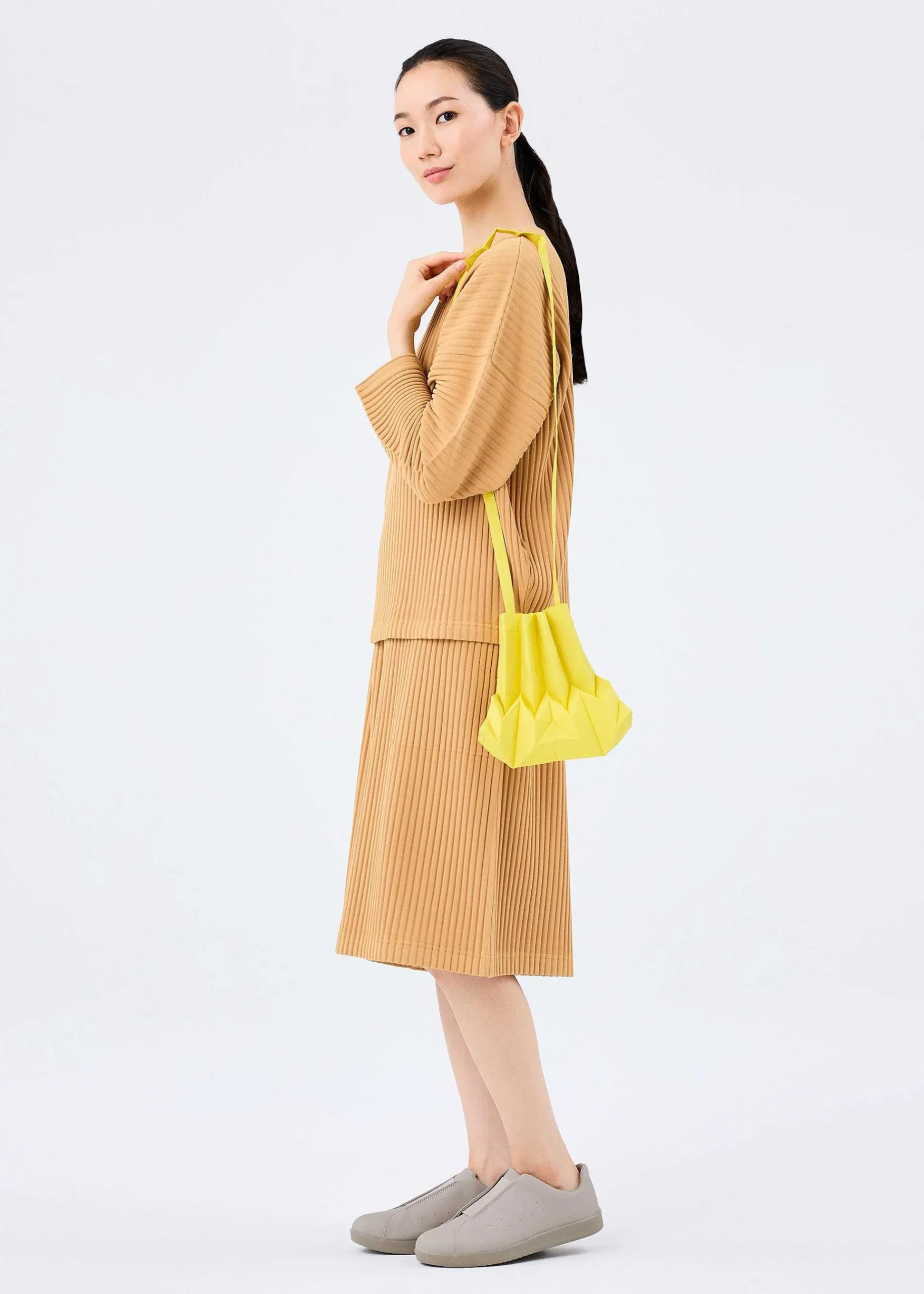 ISSEY MIYAKE Cube Pleats Bag Store