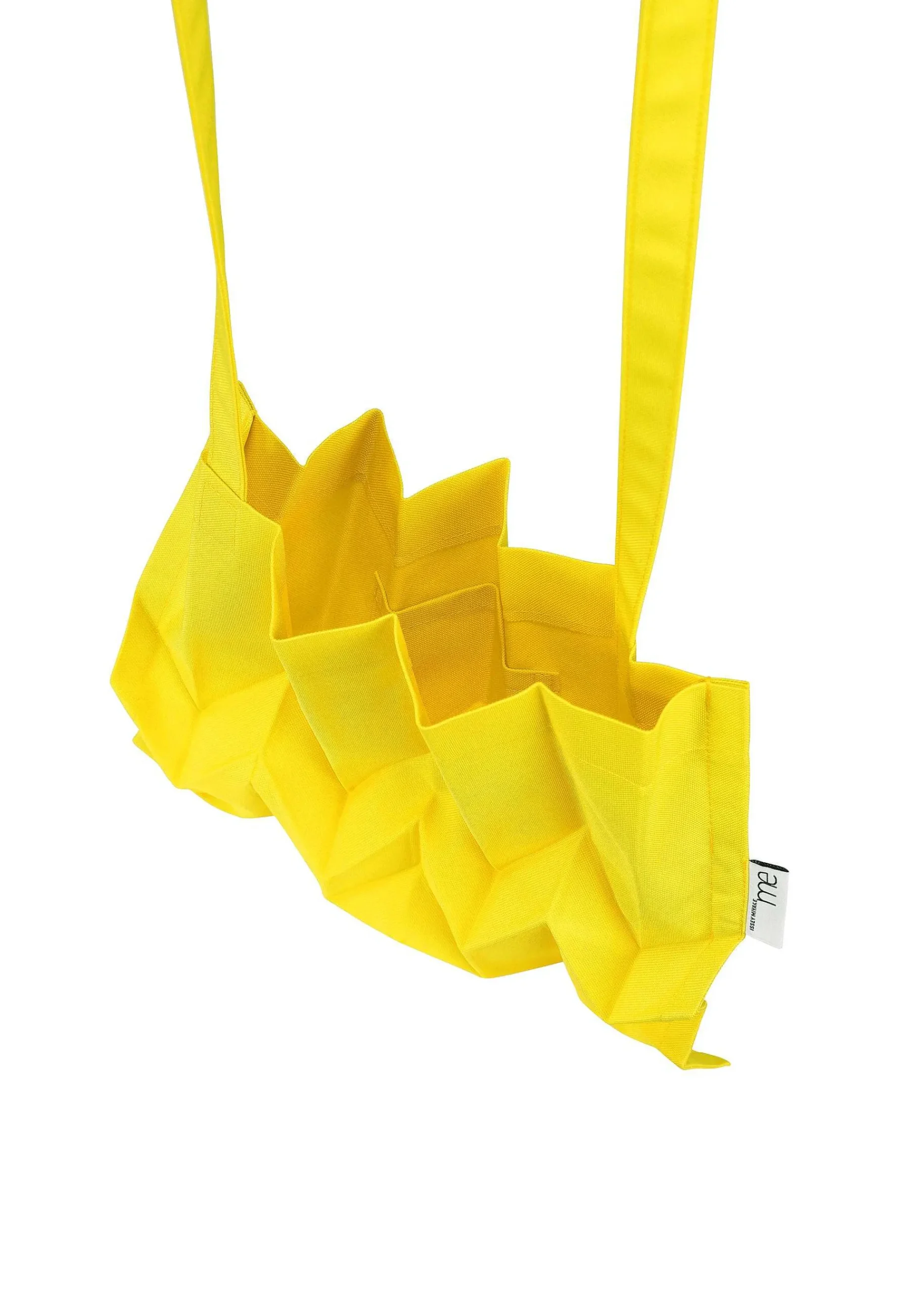 ISSEY MIYAKE Cube Pleats Bag Store