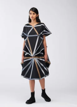ISSEY MIYAKE Dimensions Online