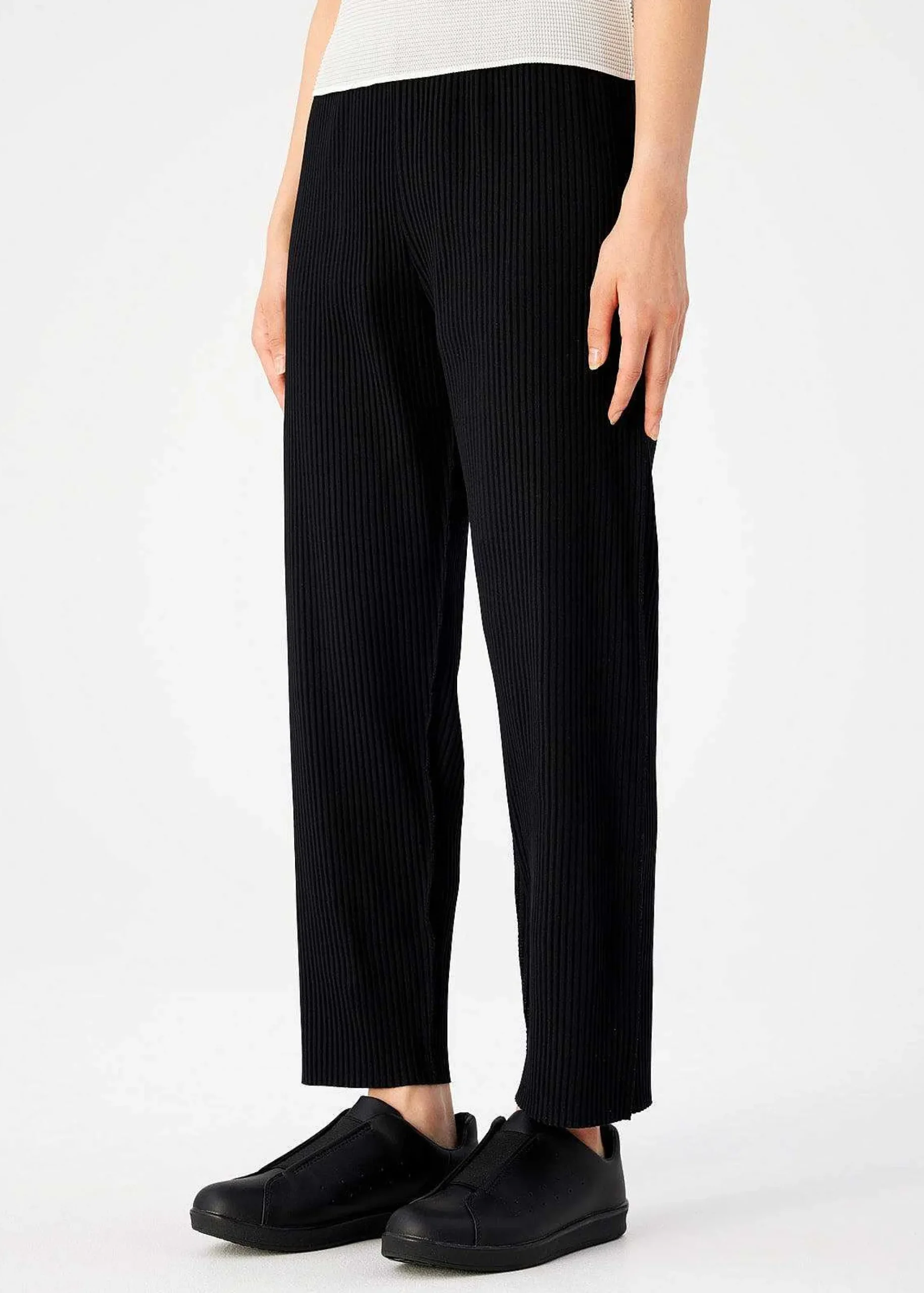 ISSEY MIYAKE Fine Knit Pleats Black Online
