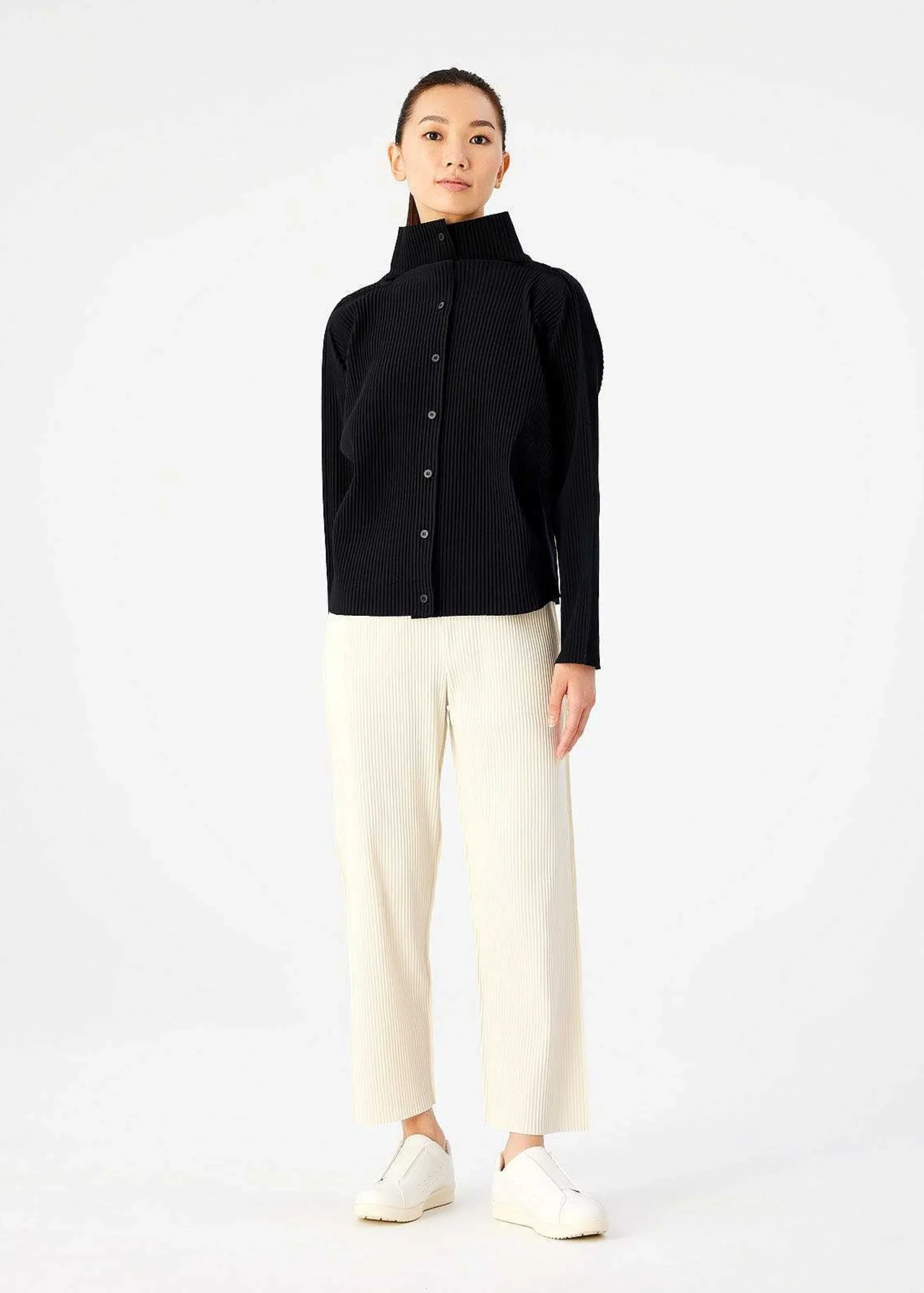 ISSEY MIYAKE Fine Knit Pleats Black Clearance