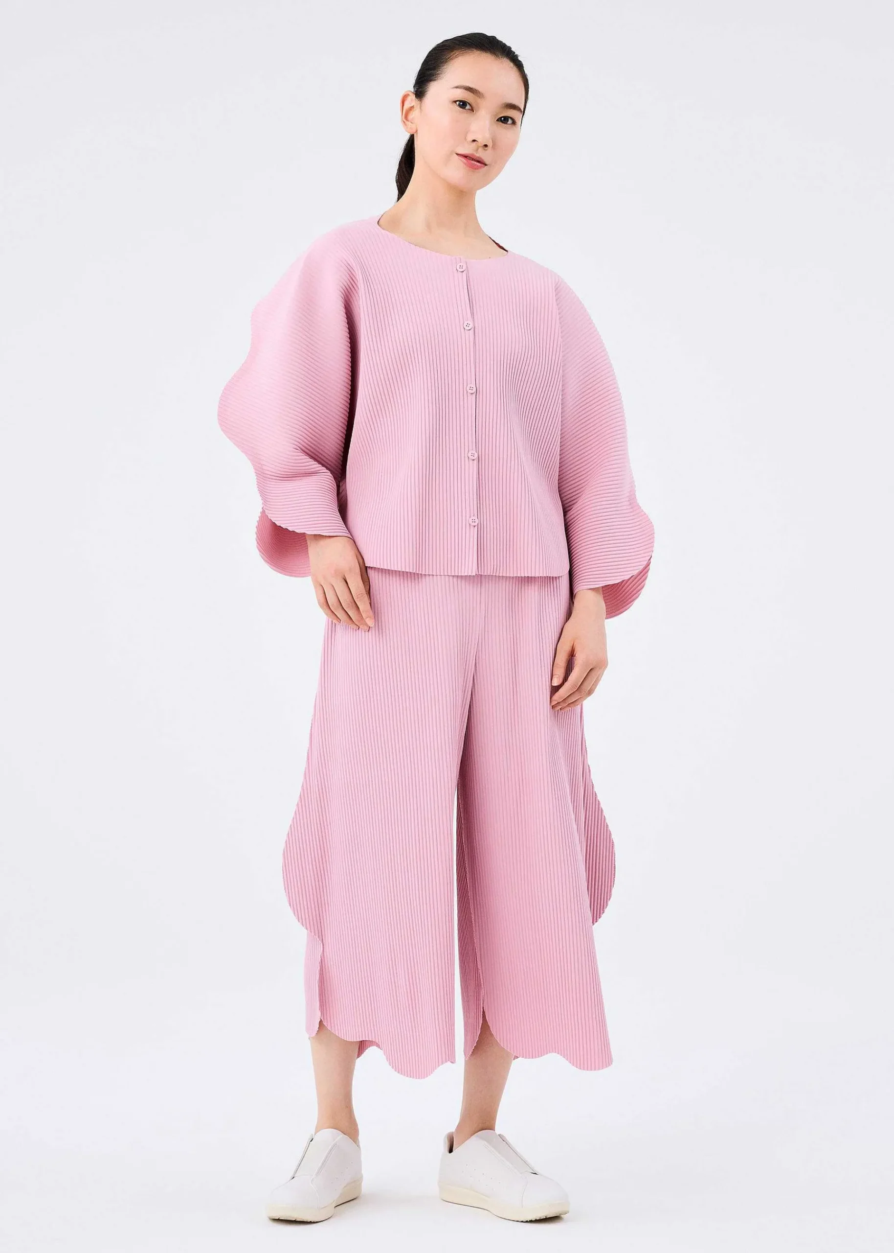 ISSEY MIYAKE Flower Pleats Best