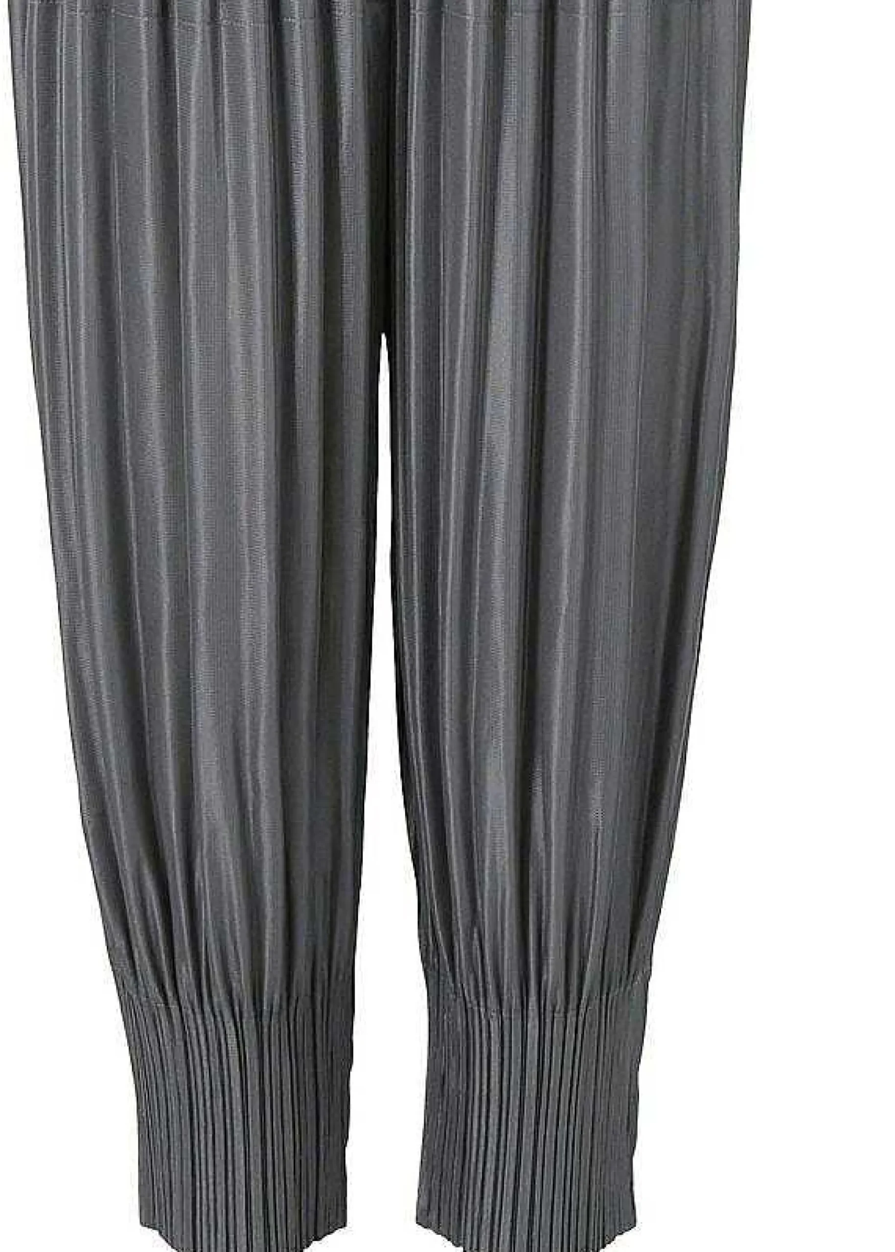 ISSEY MIYAKE Fluffy Basics Best