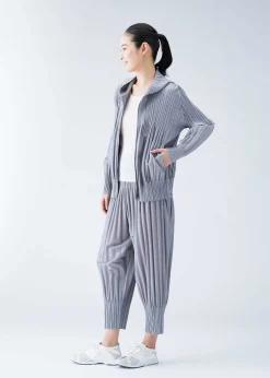 ISSEY MIYAKE Fluffy Basics Outlet