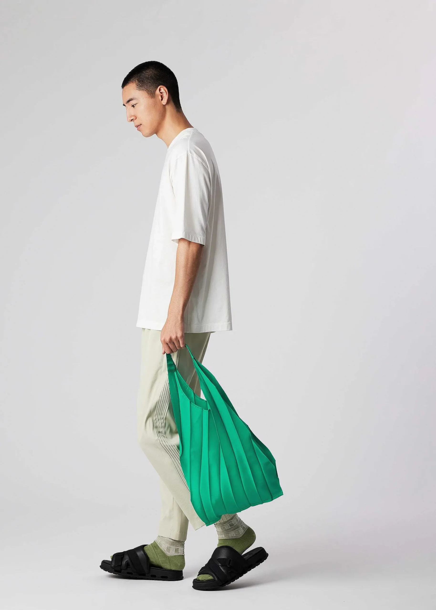 ISSEY MIYAKE Guru Guru Clearance