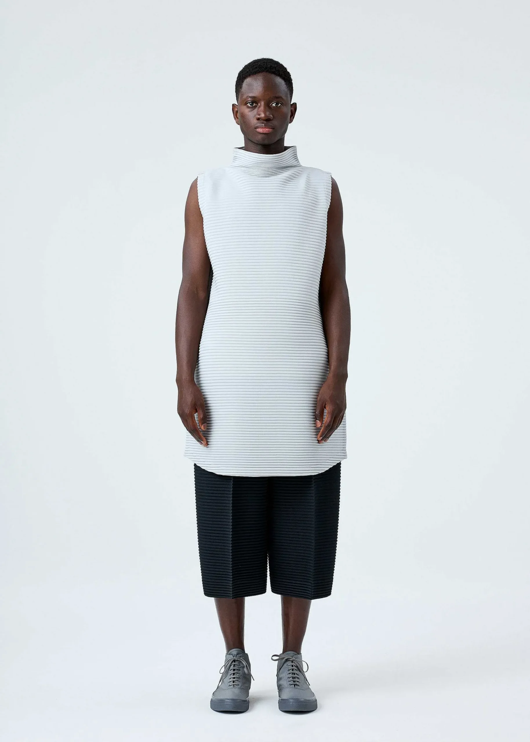 ISSEY MIYAKE Horizon Pleats 2 New