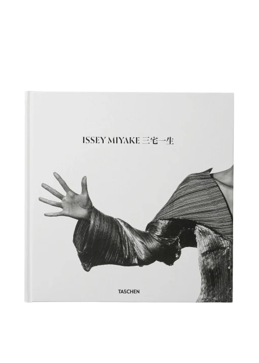 ISSEY MIYAKE (Taschen) (No.01) Fashion