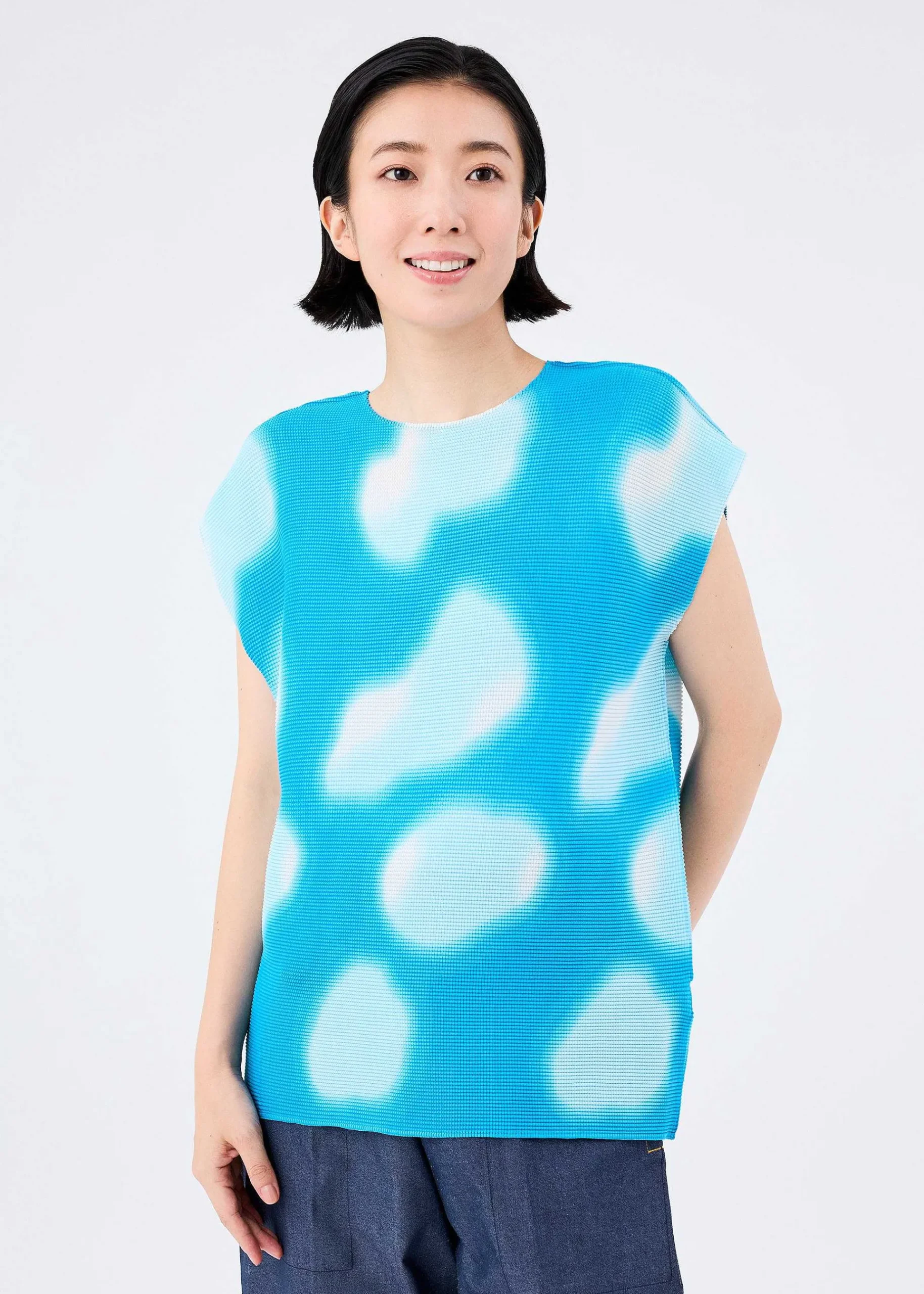 ISSEY MIYAKE Kumo Hot