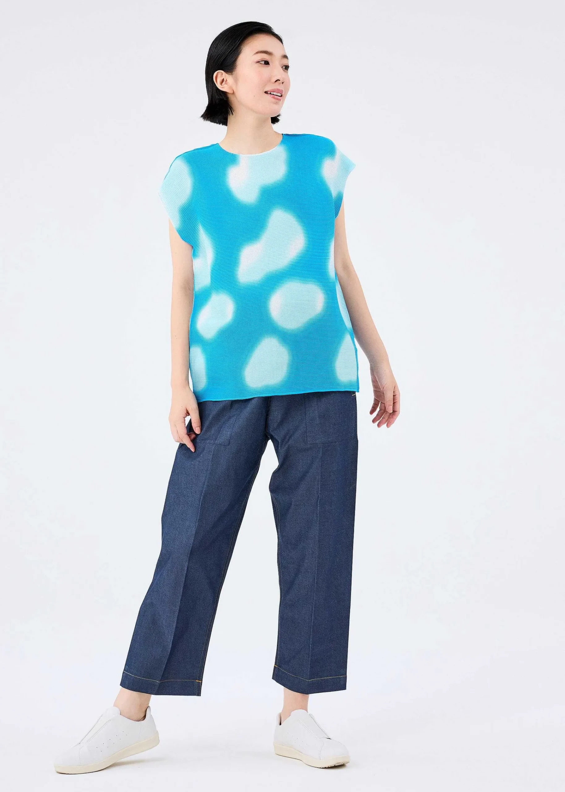 ISSEY MIYAKE Kumo Hot