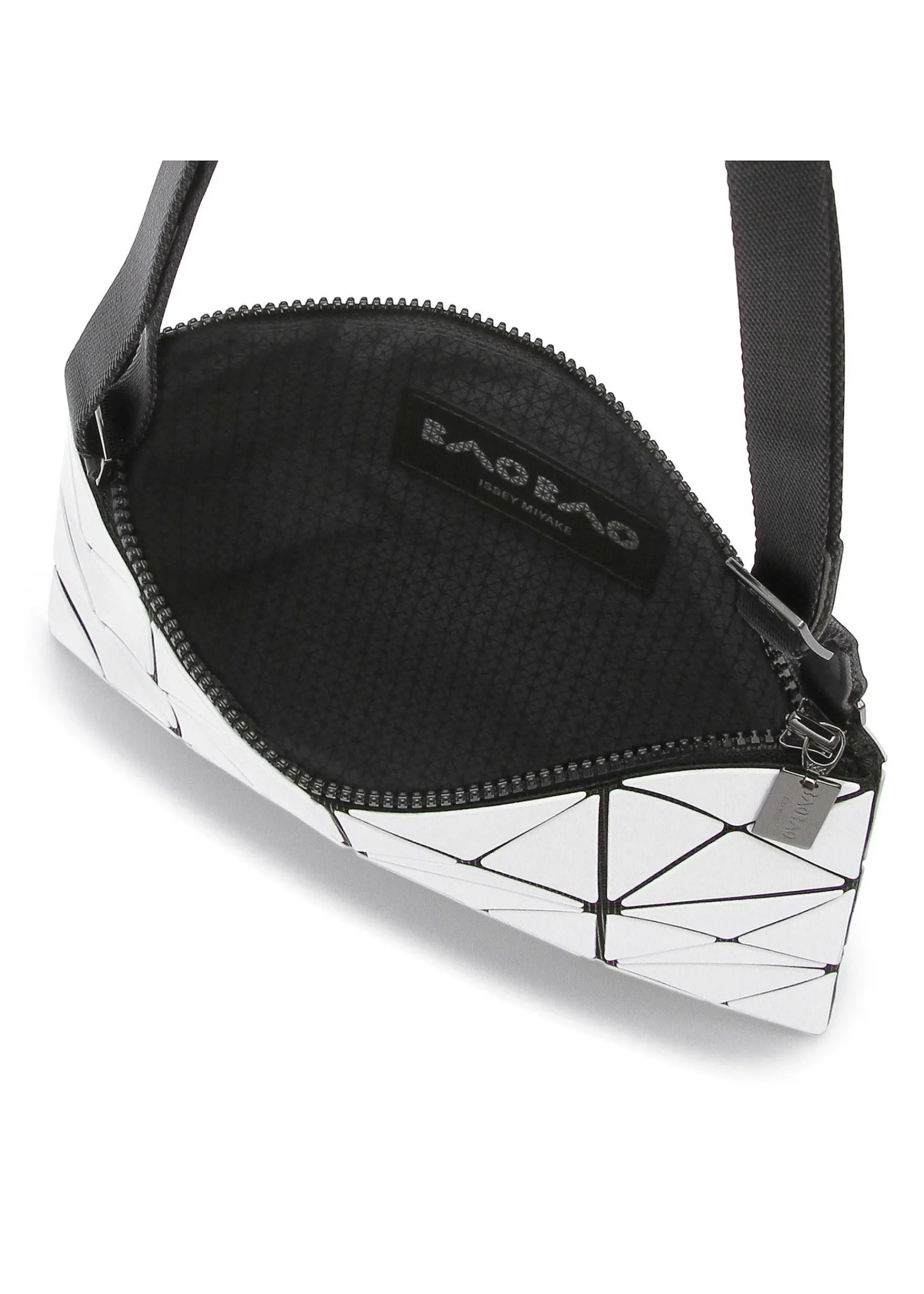 ISSEY MIYAKE Lucent Store