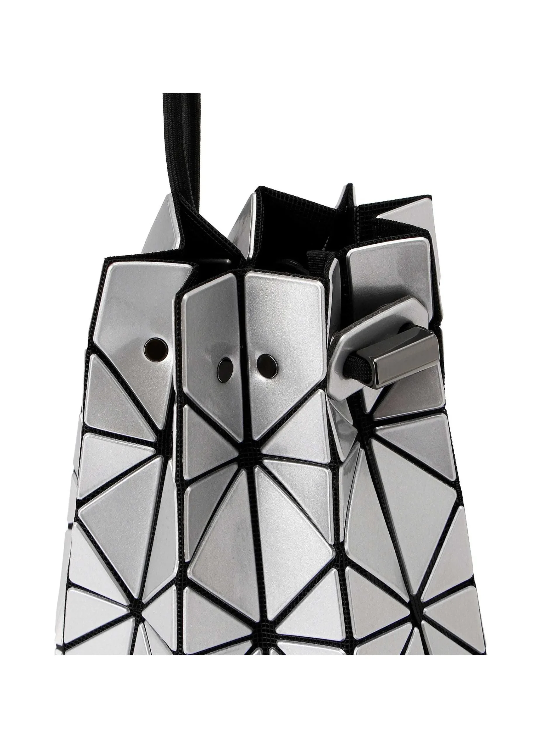 ISSEY MIYAKE Lucent Store