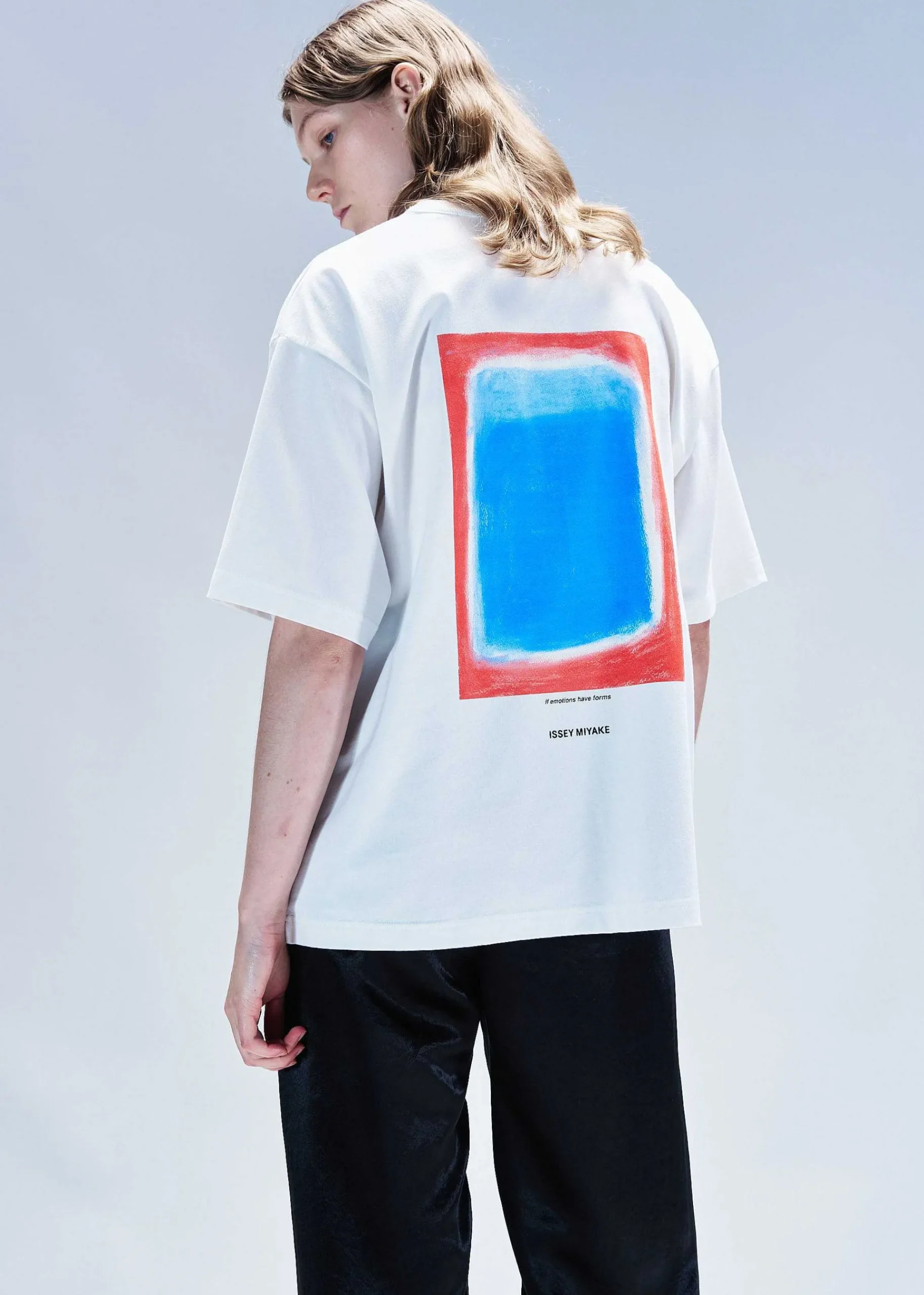 ISSEY MIYAKE Meanwhile-T New