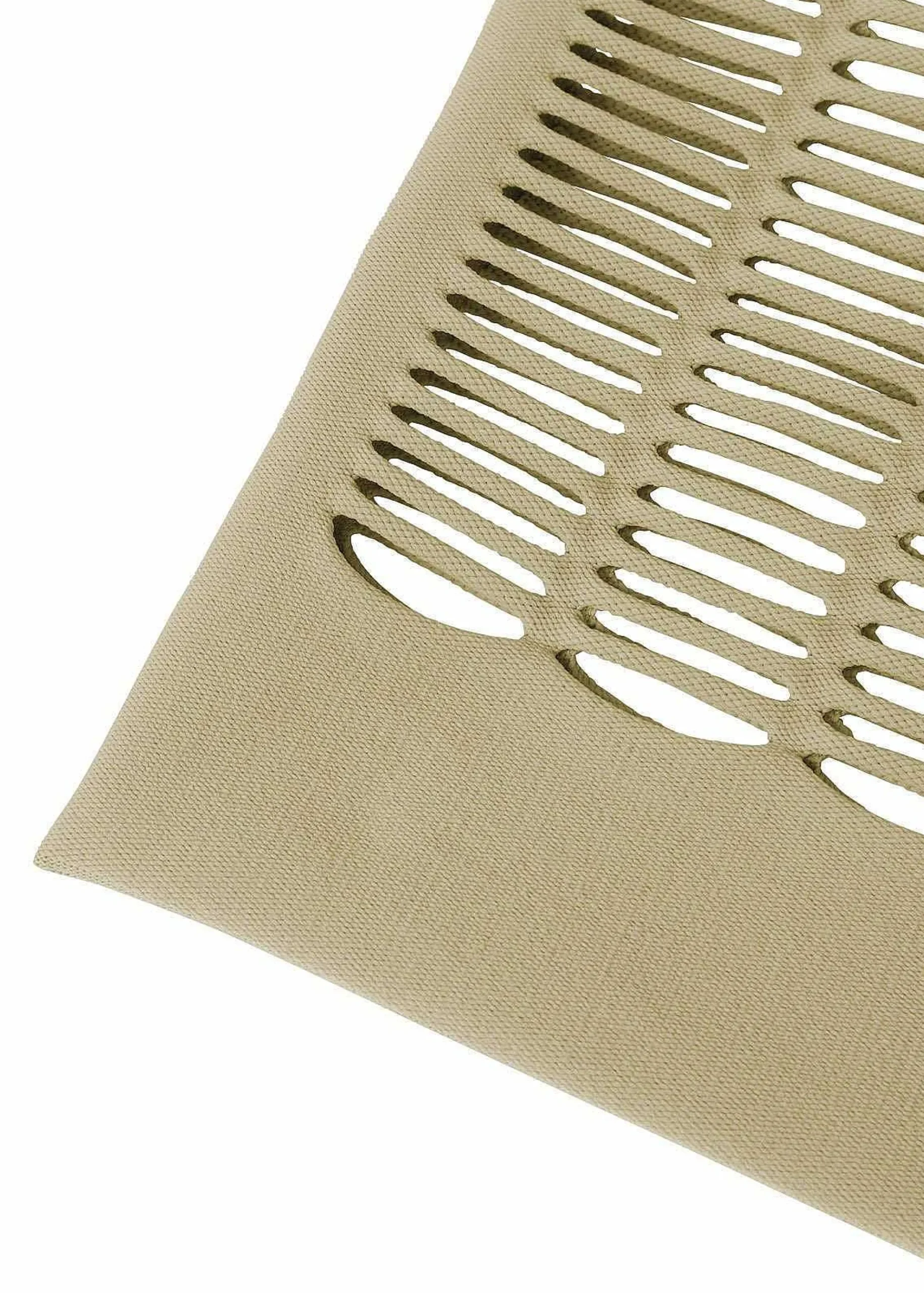 ISSEY MIYAKE Mokko Hot