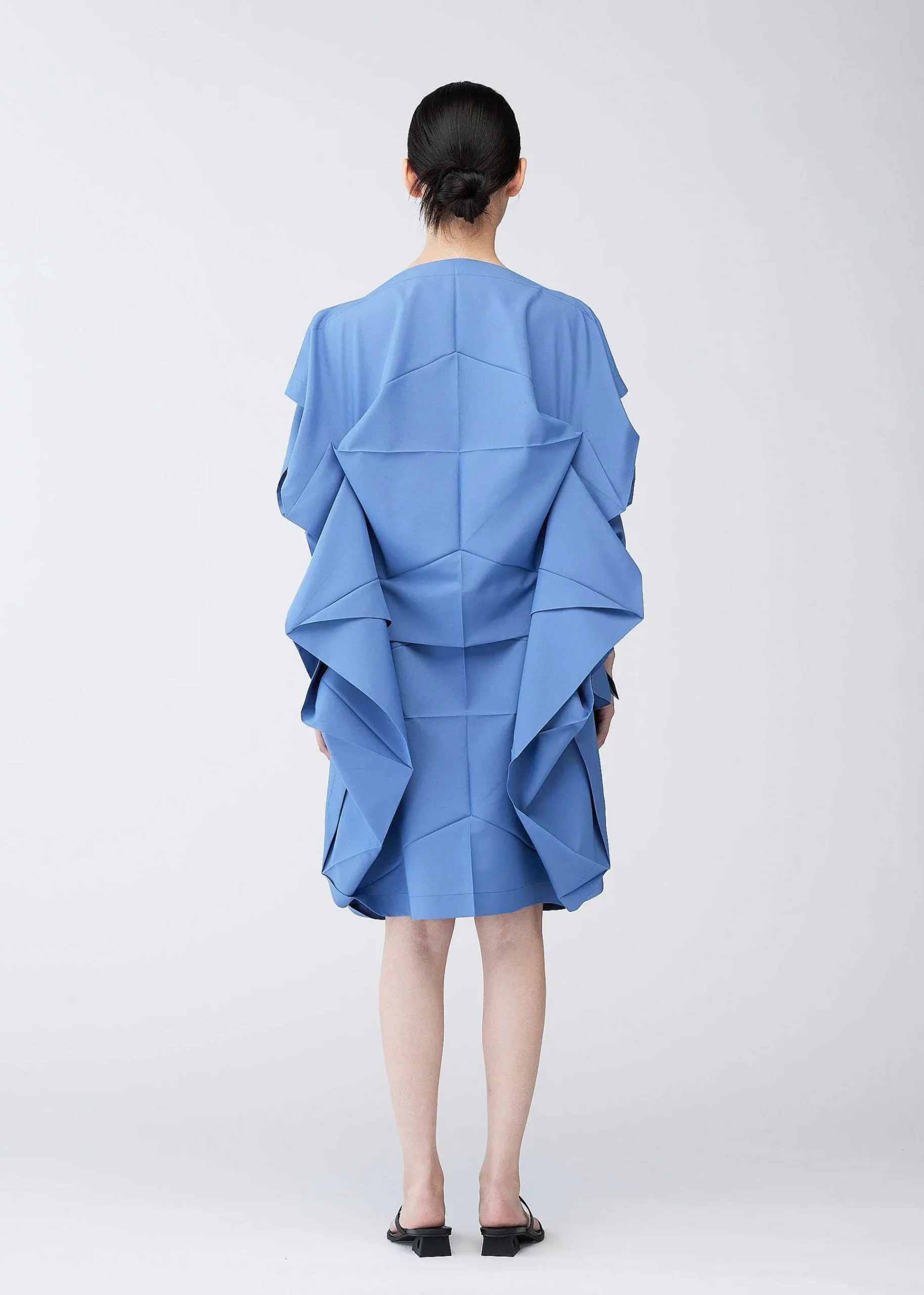 ISSEY MIYAKE No.7 Hot