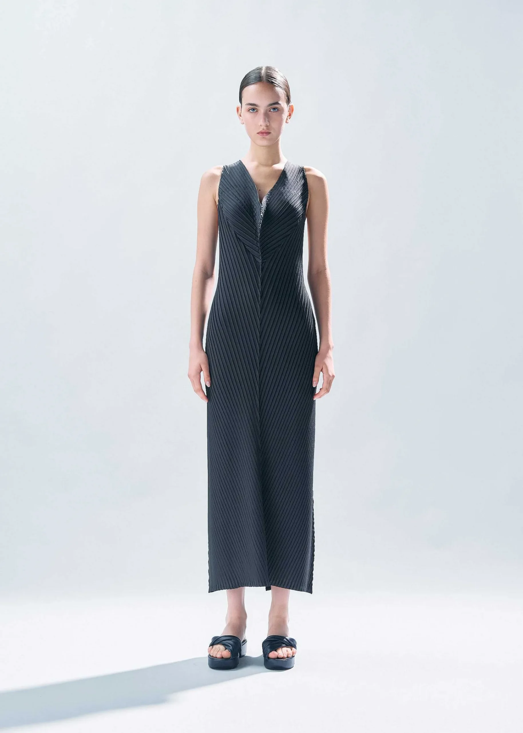 ISSEY MIYAKE Paper Like Pleats Fashion