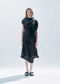 ISSEY MIYAKE Sheer Moving Knit Fashion