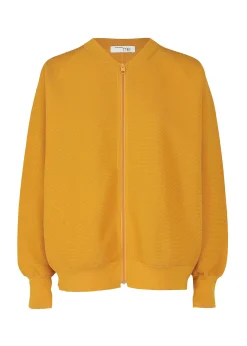 ISSEY MIYAKE Solid Knit Best