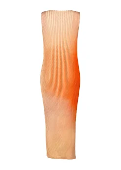 ISSEY MIYAKE Suffused Pleats Hot