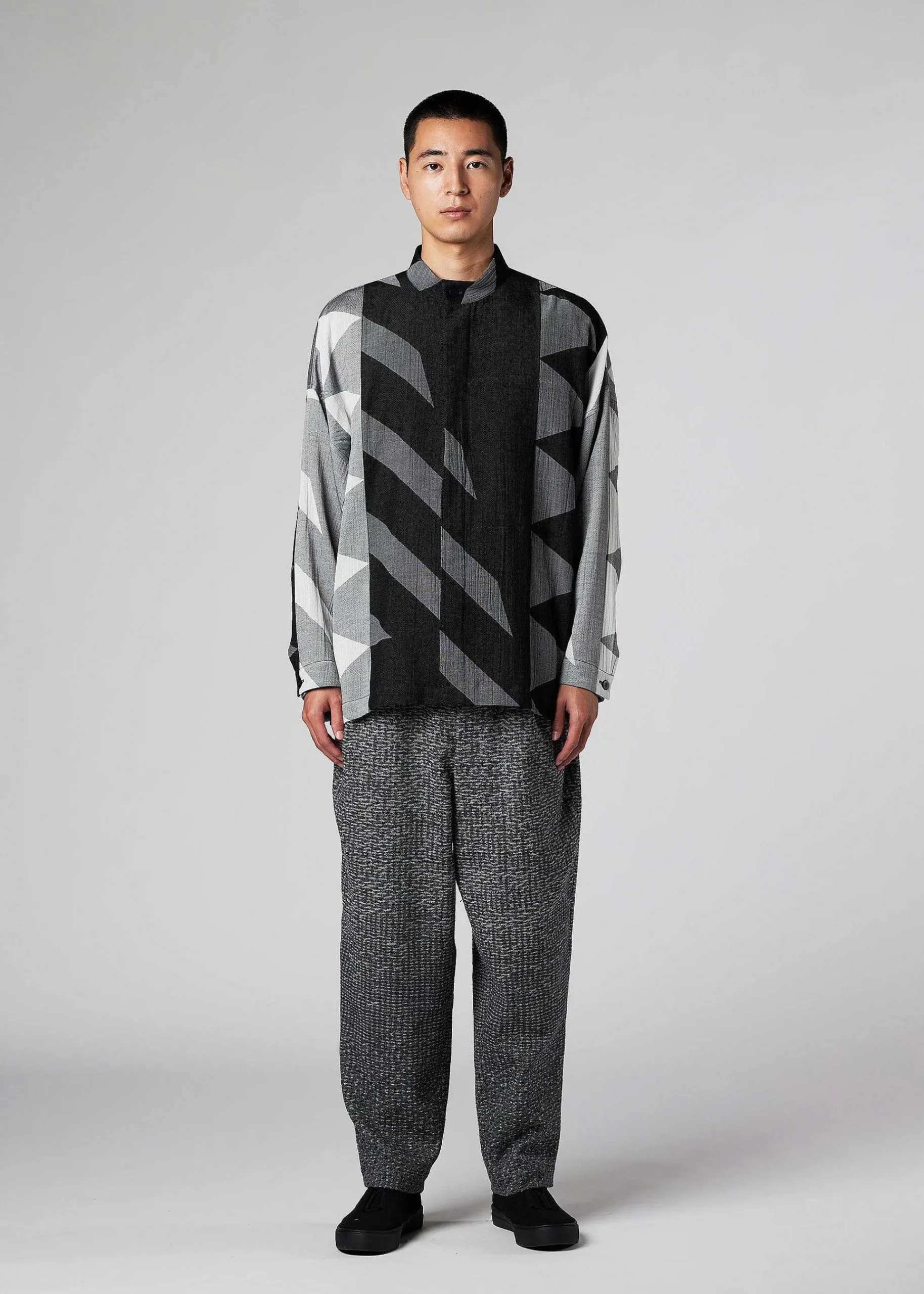 ISSEY MIYAKE Triangle Crepe Shirt Hot
