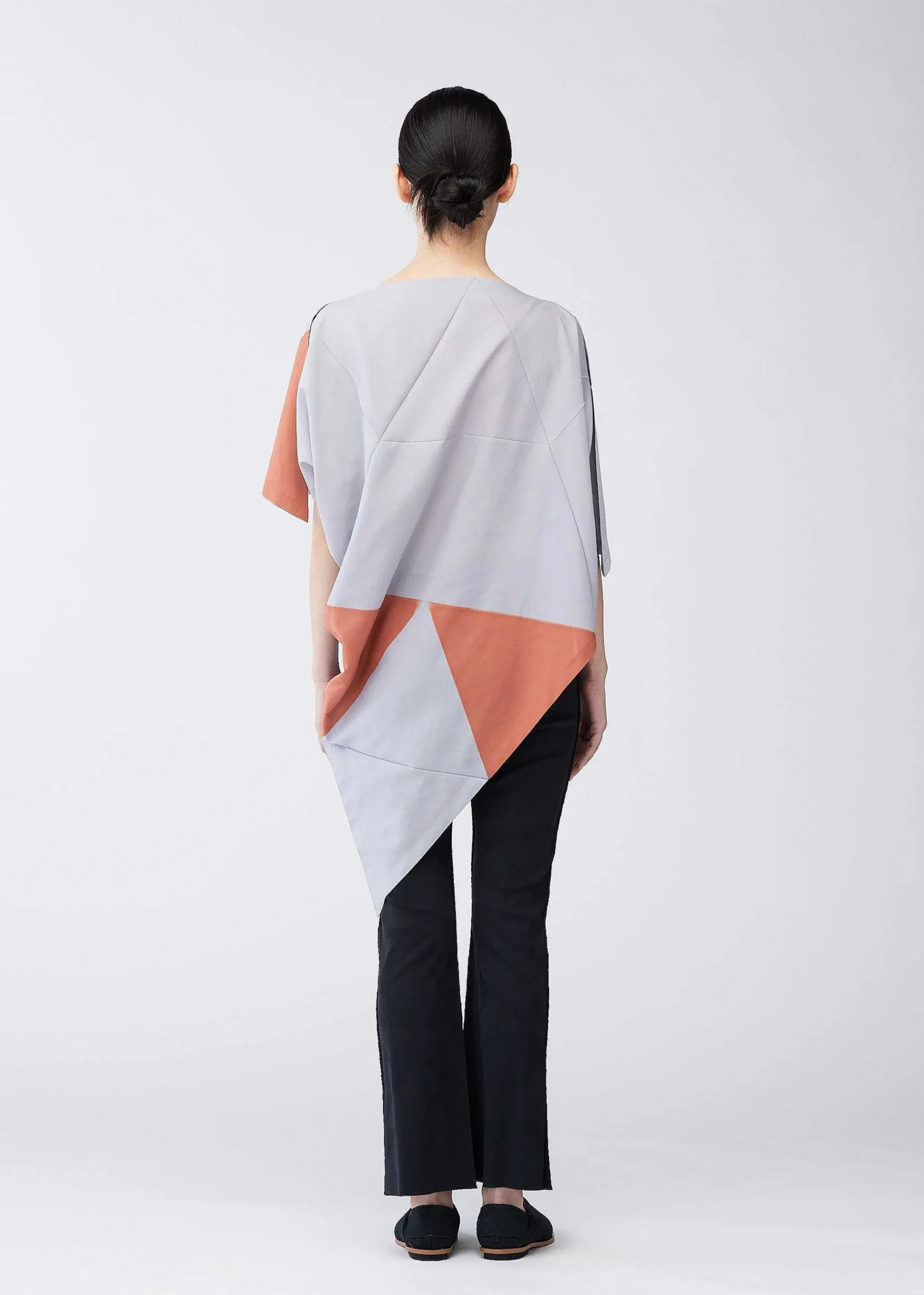 ISSEY MIYAKE Triangle Print T Flash Sale