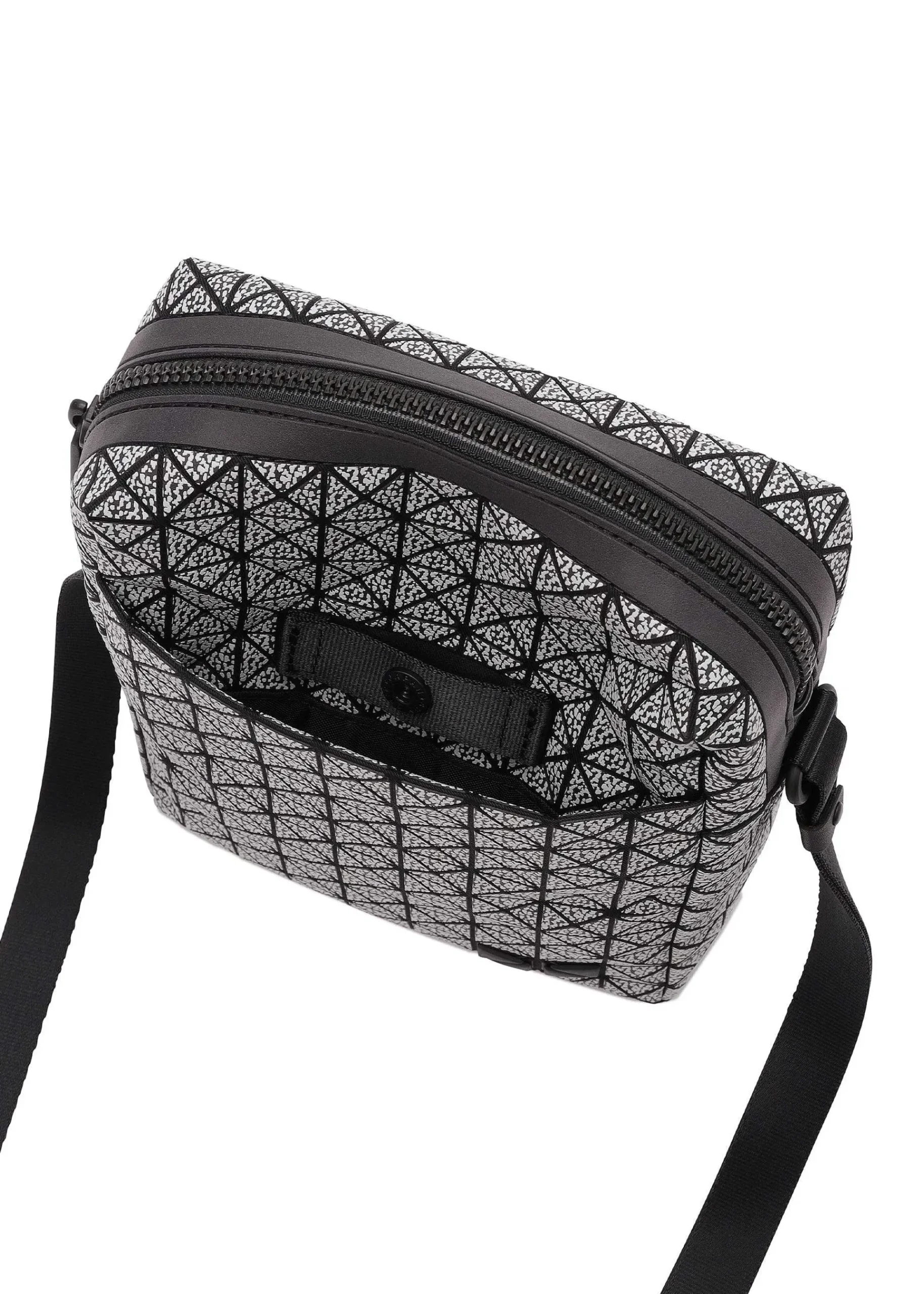 ISSEY MIYAKE Voyager Online