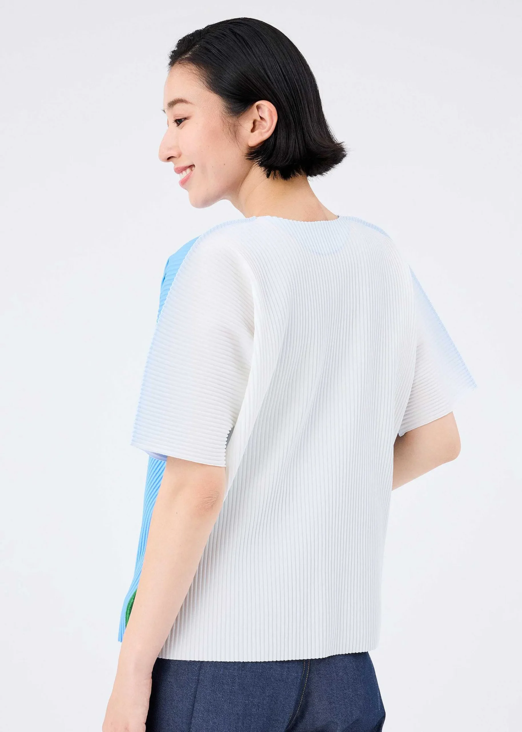 ISSEY MIYAKE Water Flower Fine Knit Pleats T Clearance