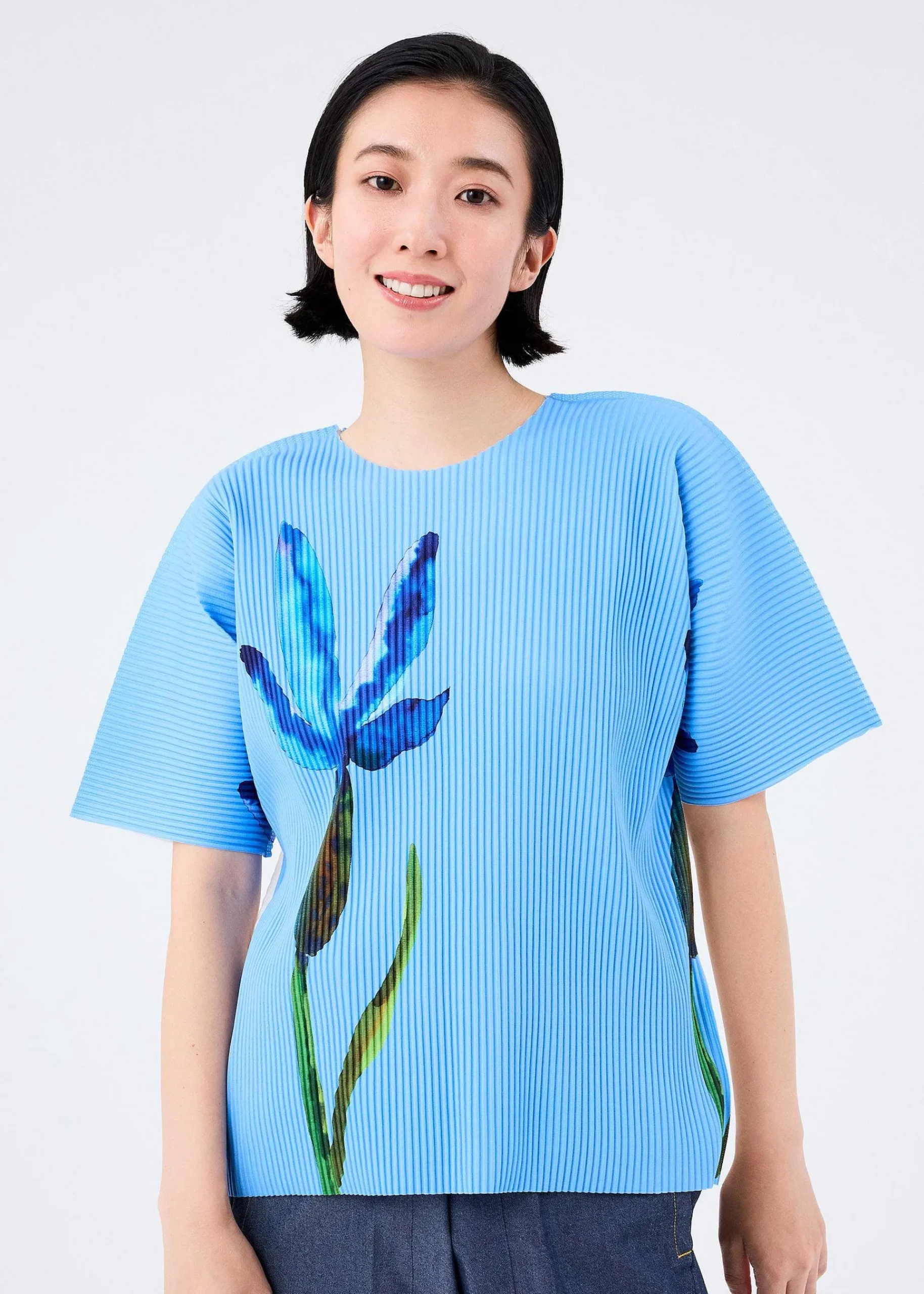 ISSEY MIYAKE Water Flower Fine Knit Pleats T Clearance