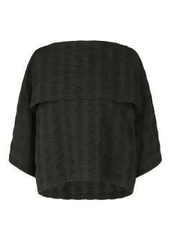 ISSEY MIYAKE Yoshi Discount