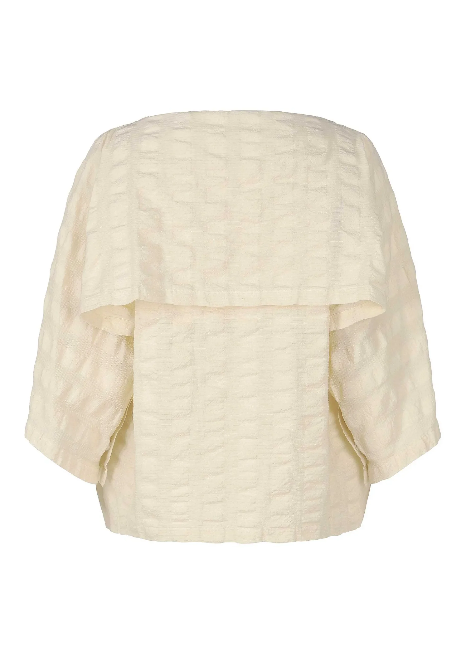 ISSEY MIYAKE Yoshi Discount