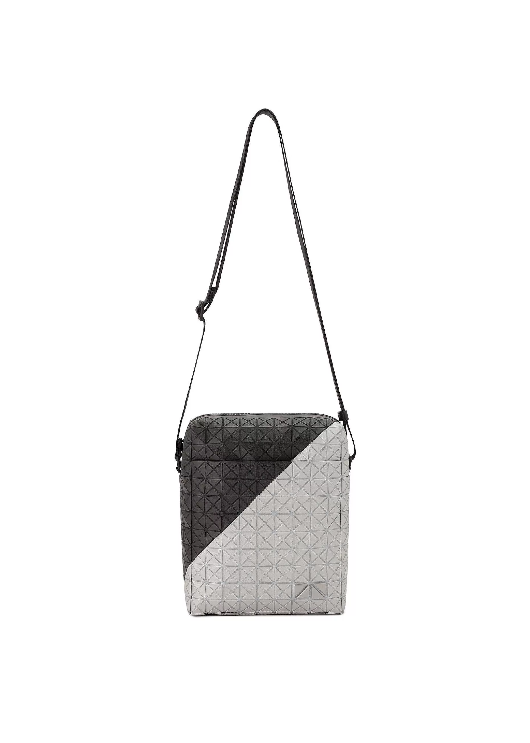voyager_2-1.webp ISSEY MIYAKE Shoulder Bag | Voyager